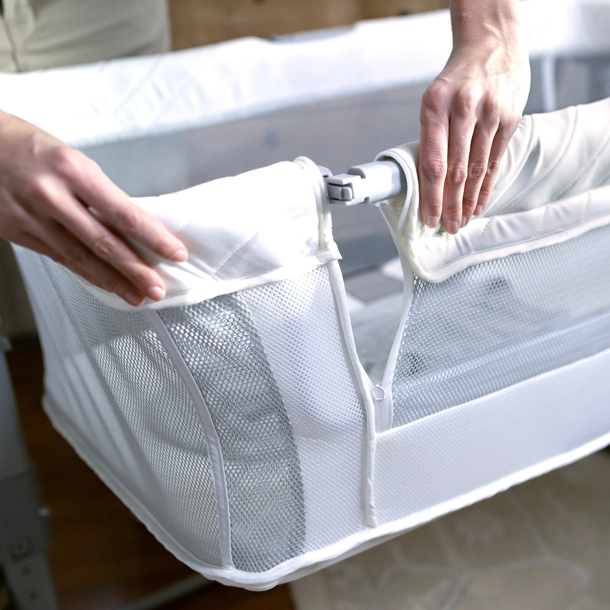 DreamSecure 2-in-1 Co-Sleeping Bassinet