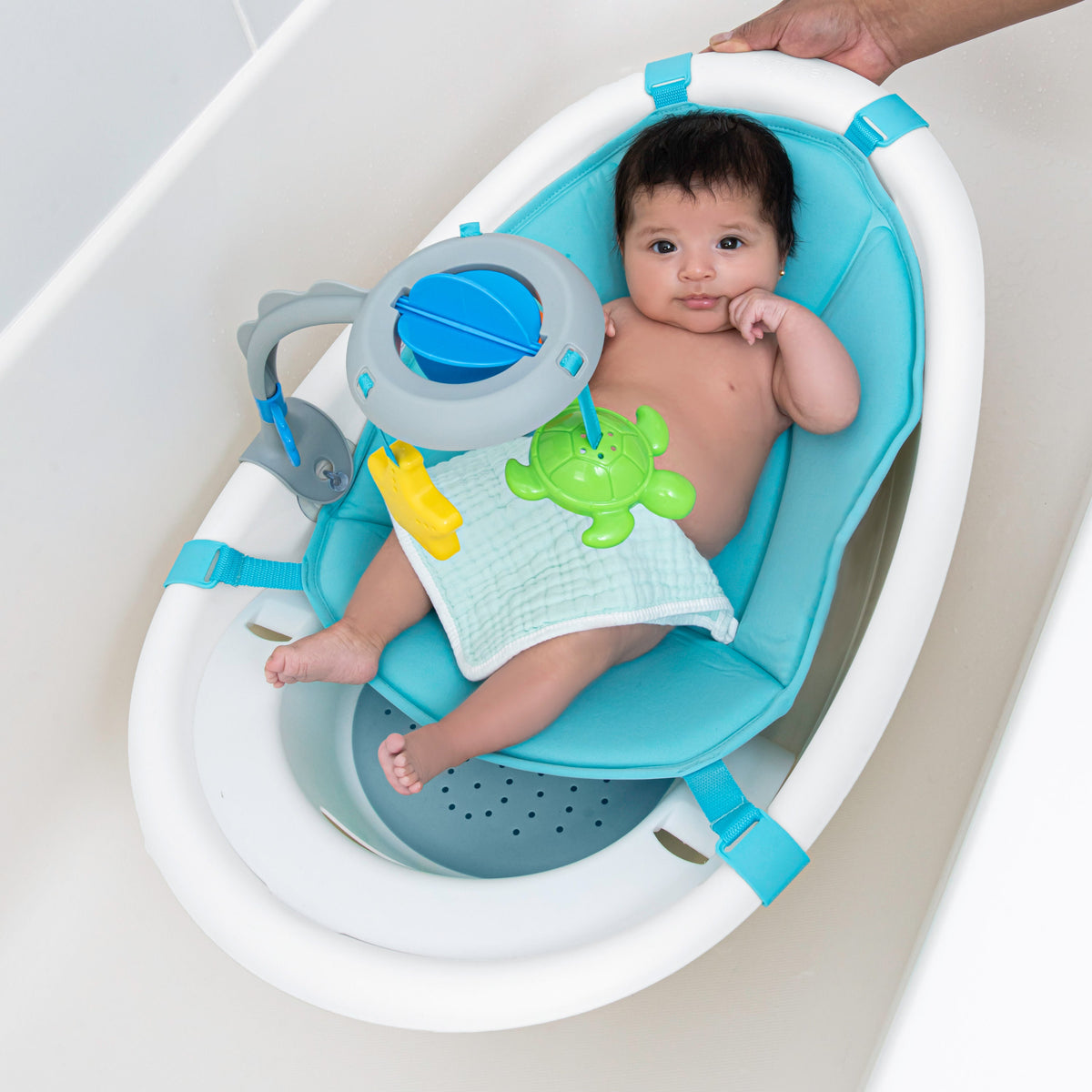 Gentle Support Multi-Stage Tub With Toys