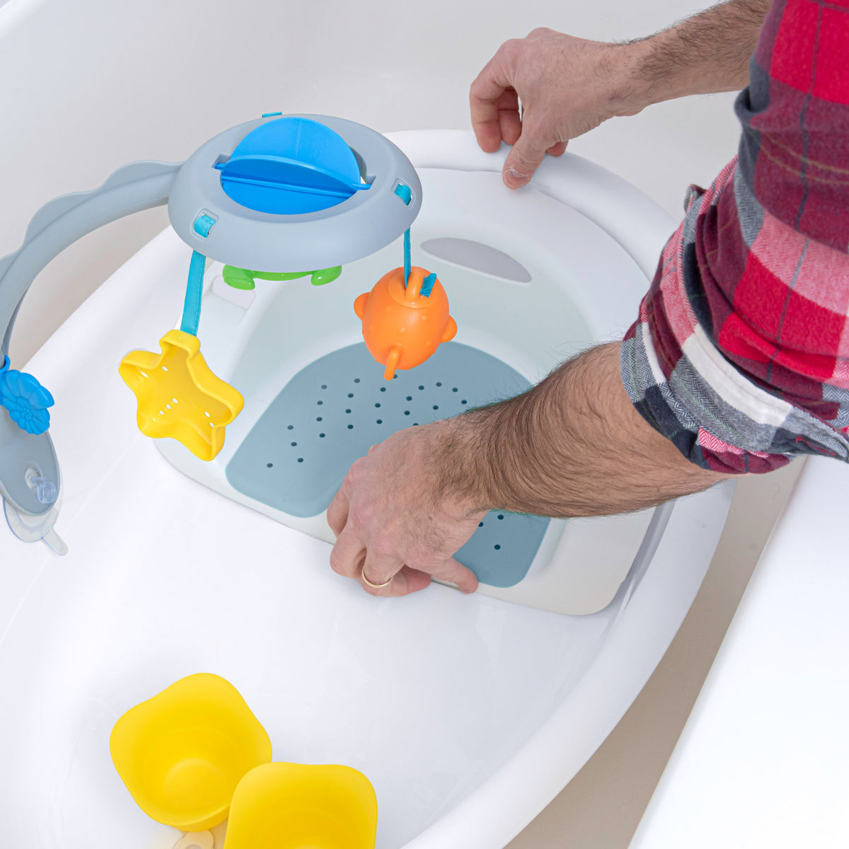 Gentle Support Multi-Stage Tub With Toys