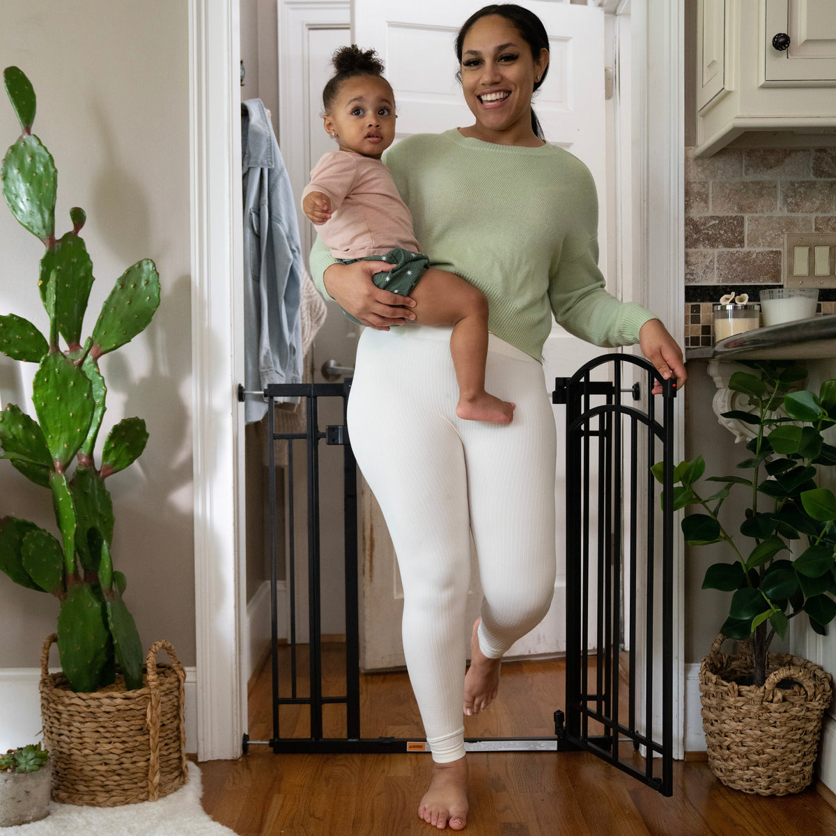 The Doorway 48W Series Pet and Baby Gate, Openings 28.5 to 48 - 36 Tall - Black