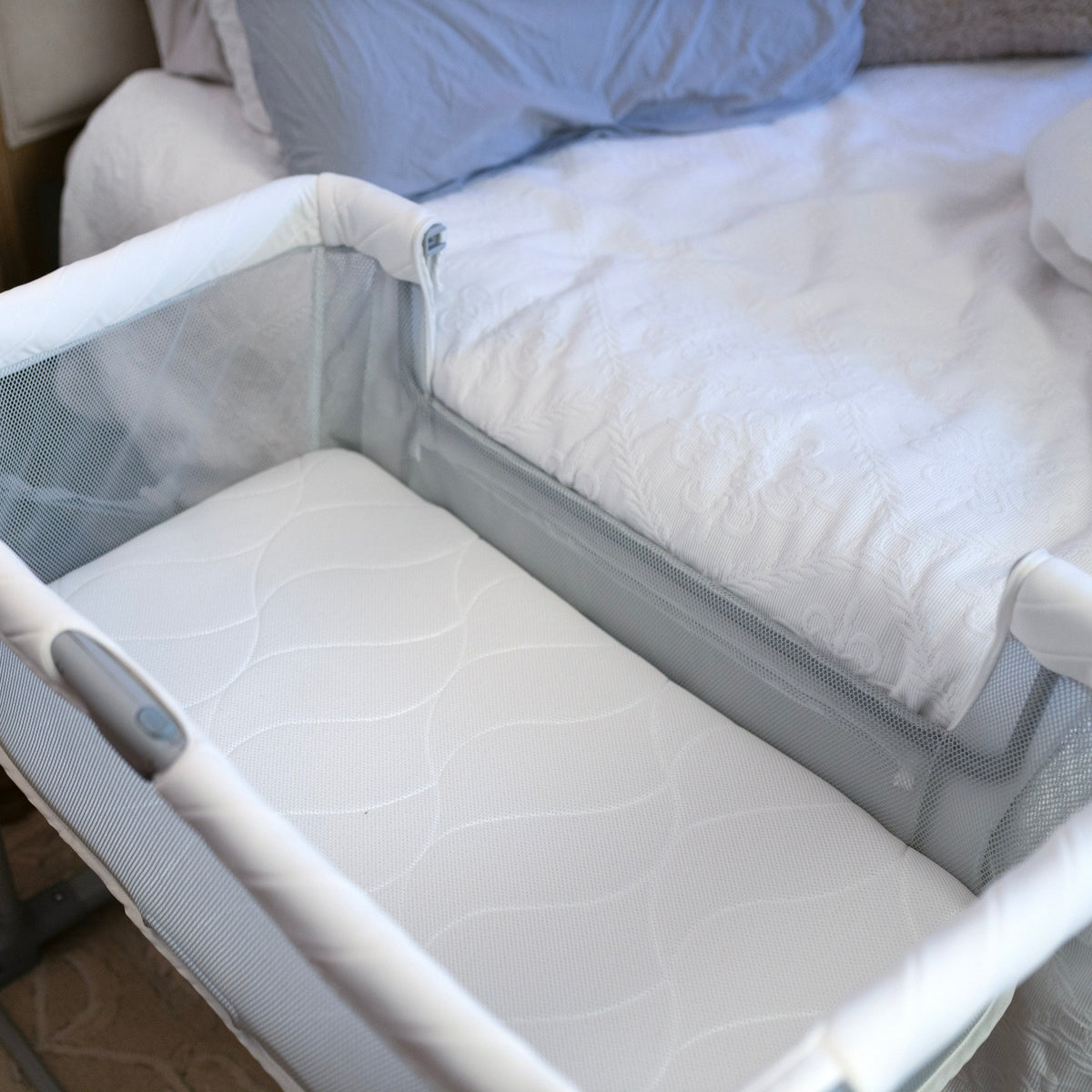 DreamSecure 2-in-1 Co-Sleeping Bassinet