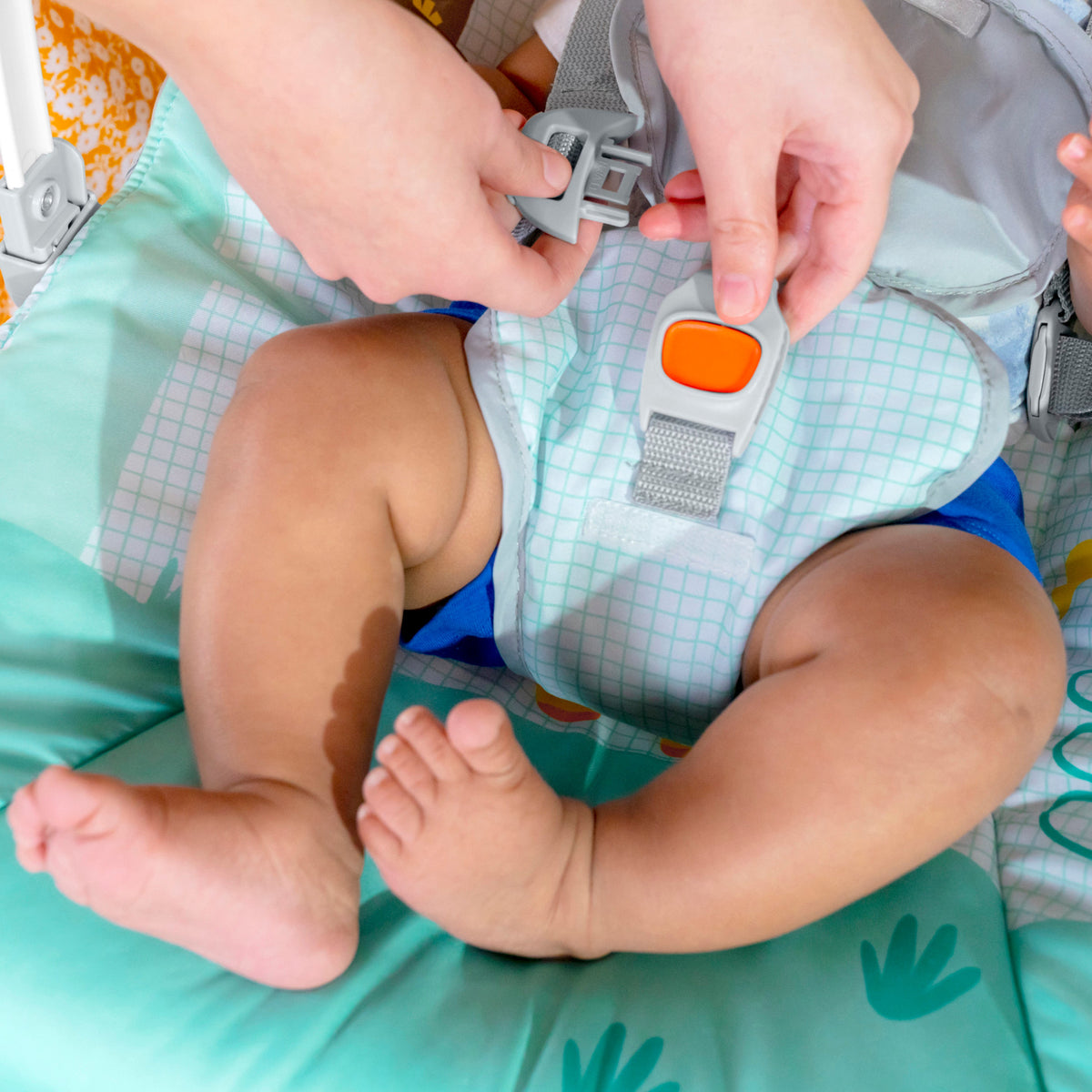 Bright Starts Wild Vibes Infant to Toddler Rocker with Vibrations