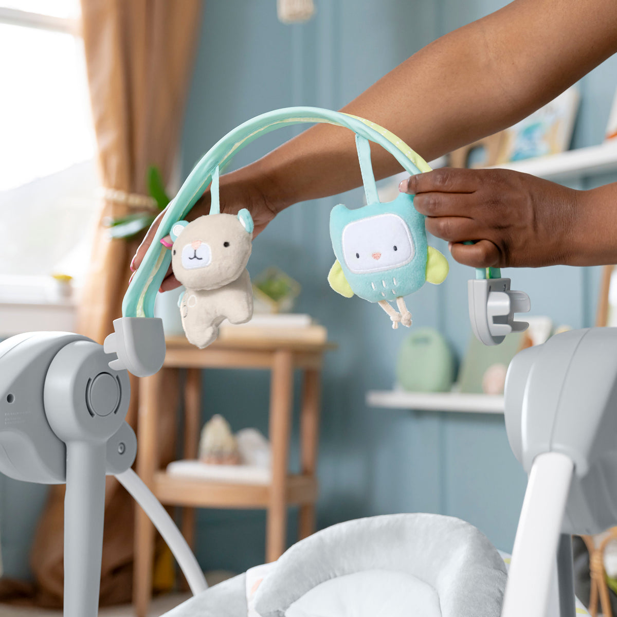 Ingenuity Comfort 2 Go Compact Portable Baby Swing, Fanciful Forest