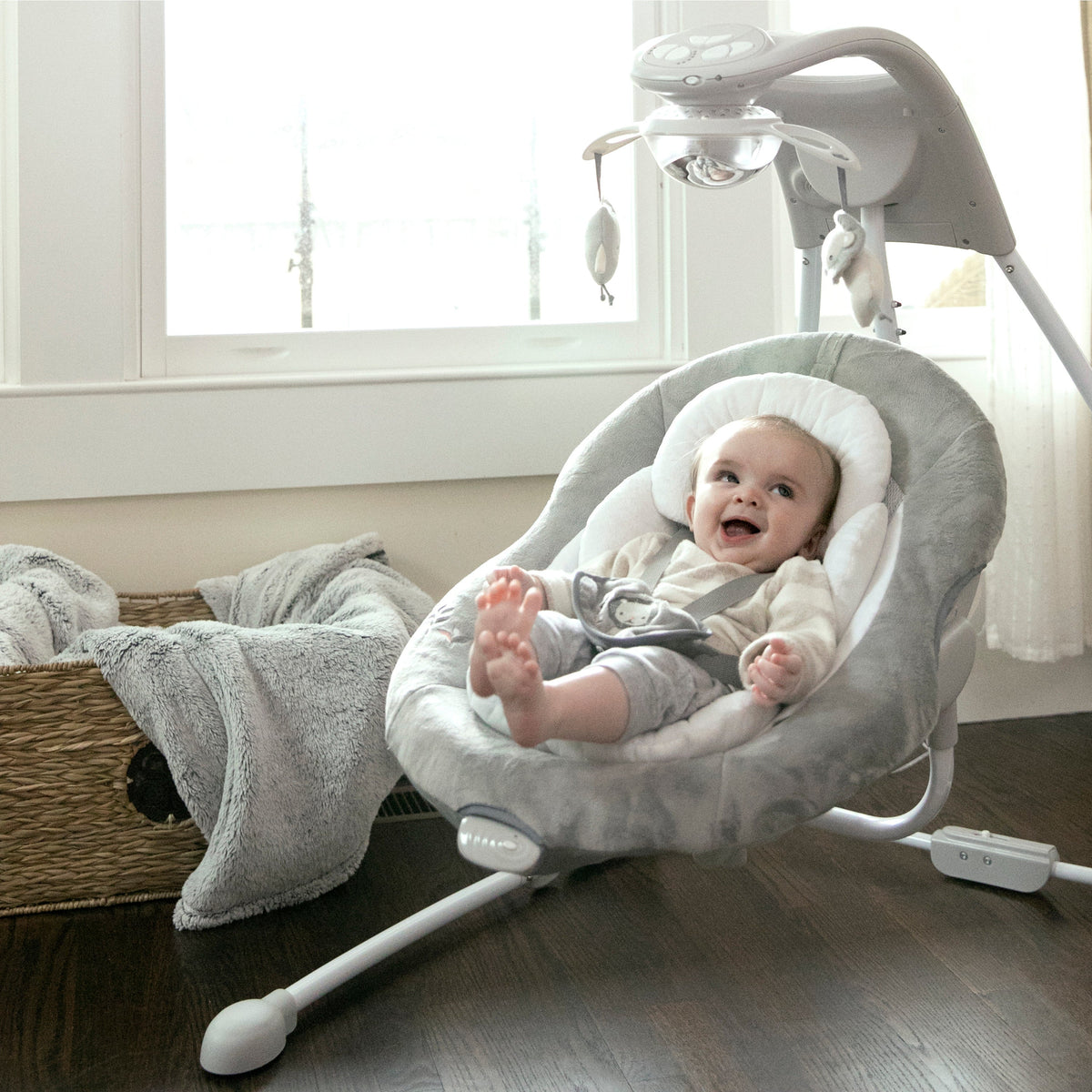 Ingenuity InLighten Baby Swing with Cool Mesh Fabric, Vibrations & Lights, Braden